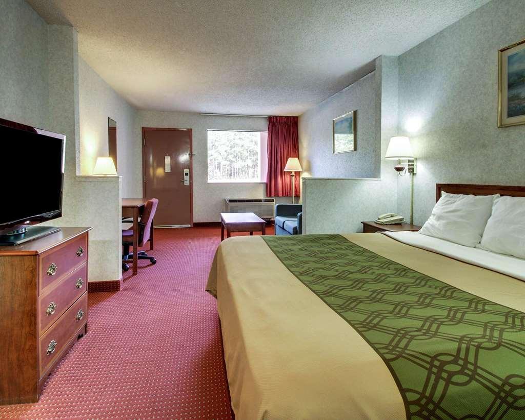 Econo Lodge Inn&Suites Forest Camera foto