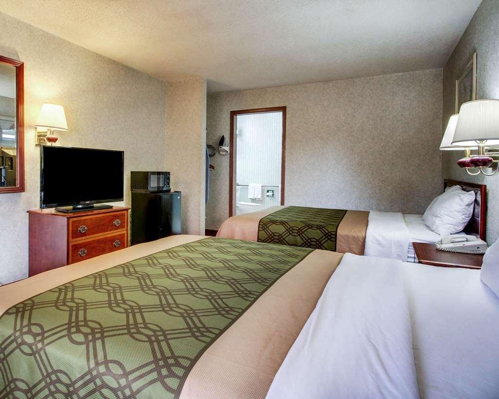 Econo Lodge Inn&Suites Forest Camera foto